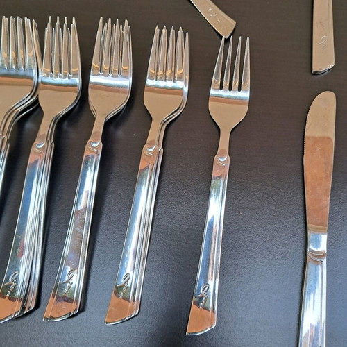 Silver Plated Cutlery England, 25 Pieces, Like New