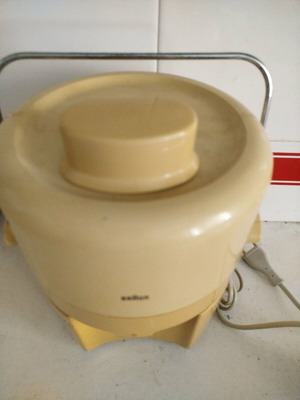 Juicer old functional and powerful like new
