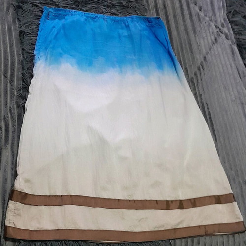 Italian silk dress size M like new