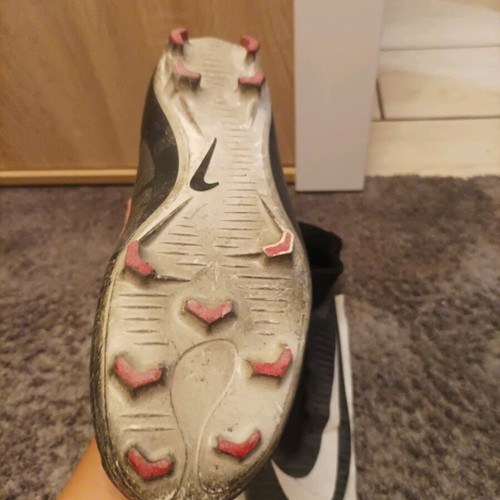 Nike football shoes used, size 40