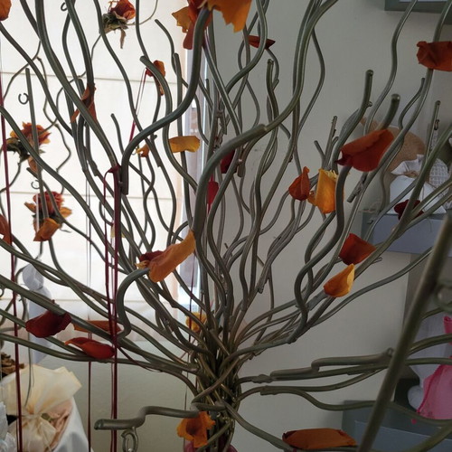 Set of 2 Handmade Metal Wish Trees silver and gold, like new, 1.80m