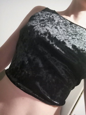 Suede sleeveless top with open back like new, black, size XS