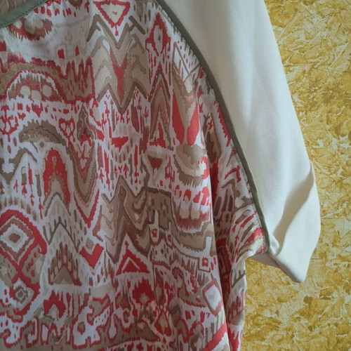 Stradivarius L blouse used, white and red, short sleeves