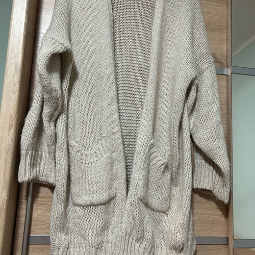 Luigi knitted cardigan like new, with pockets, white