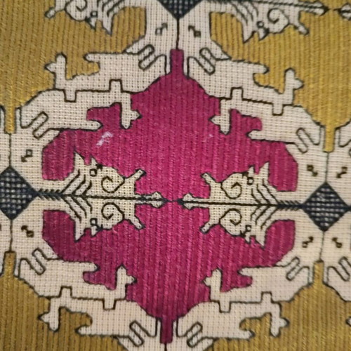 Handmade embroidery set of 3 pieces like new for living room