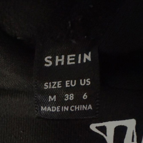 Shein oversize hoodie black M with graffiti print like new