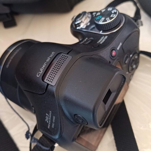 Sony DSC-H400 digital camera used, 63x optical zoom