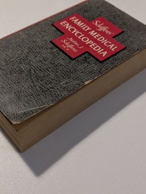 Schifferes' Family Medical Encyclopedia μεταχειρισμένη, έκδοση 1972, paperback