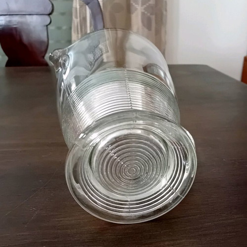 Large vintage glass water pitcher like new