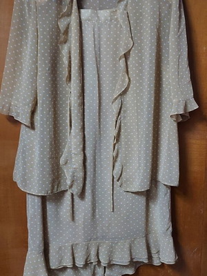 Skirt and short-sleeve jacket set polka dot beige white like new, size 50