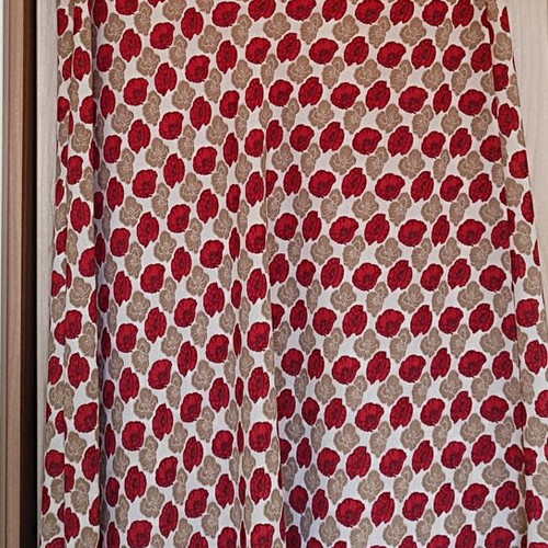 Zara Basic Midi Skirt with Floral Rose Pattern Size M like new