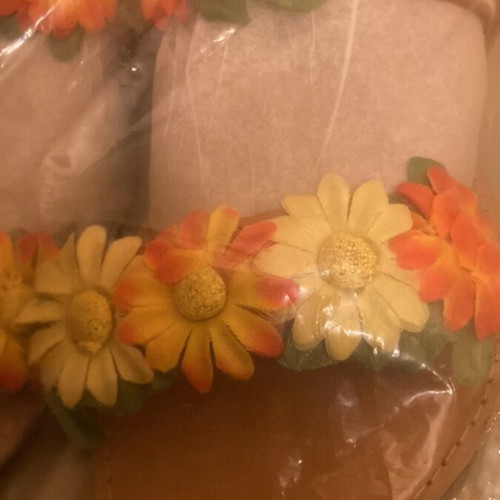 Leather handmade sandals with flowers new, beige