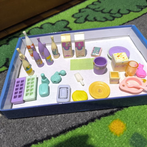 Barbie 90s accessories like new