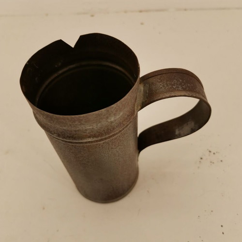 Tsiggino measuring cup used, 1950s
