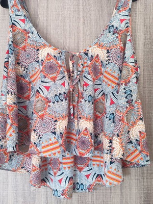 Zara top like new, colorful with straps and bow