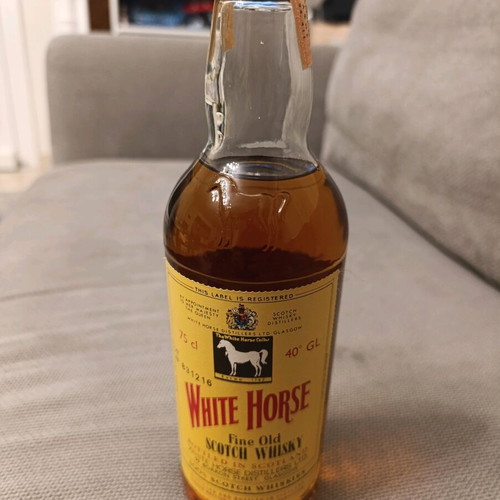 White Horse Fine Old Scotch Whisky sealed, vintage 1980s edition