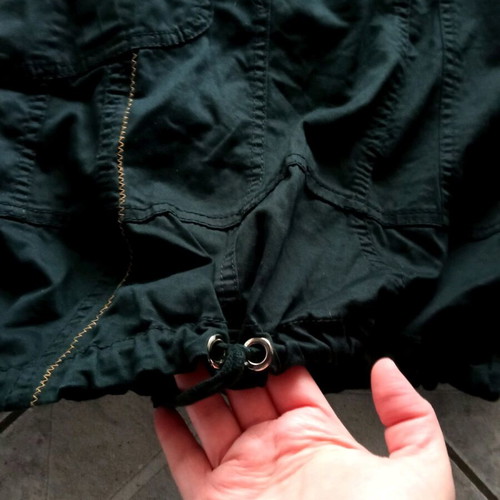 Mat Y2k black skirt like new with unique design and zippers midi