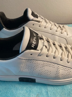 Replay Polaris Perf Polys Studio sneakers size 43, like new, white-black