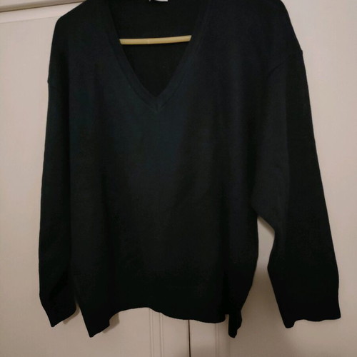 Knitted V-neck sweater used, blue, size M