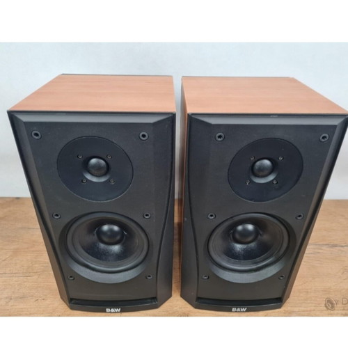 B&W DM 302 speakers like new, 100 watt, 8 ohm, 91db
