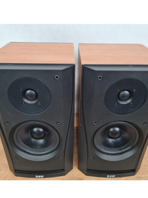 B&W DM 302 speakers like new, 100 watt, 8 ohm, 91db