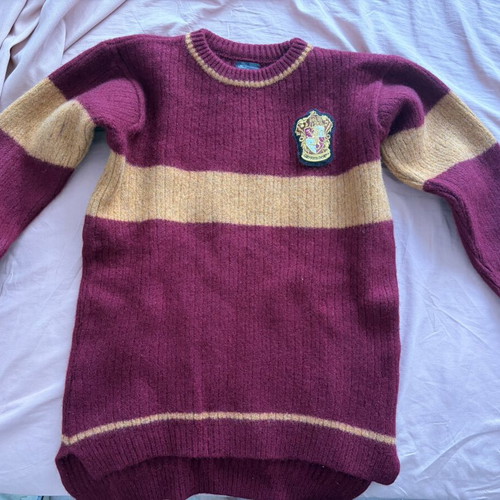 Harry Potter wool sweater used, size S, red