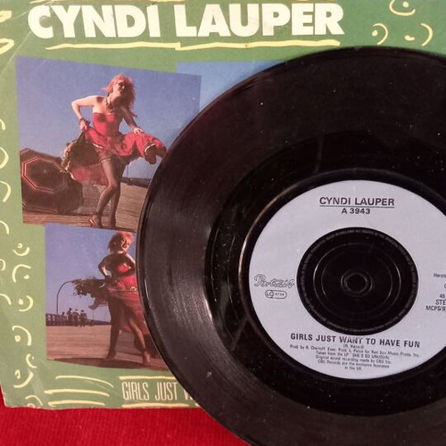 Cyndi Lauper Girls Just Want To Have Fun record like new, rock