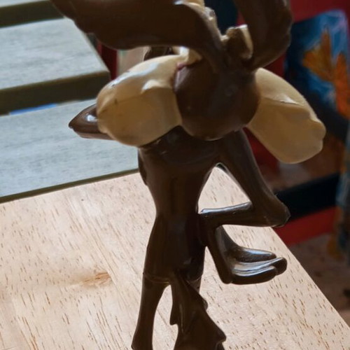 Coyote figure Warner Bros like new