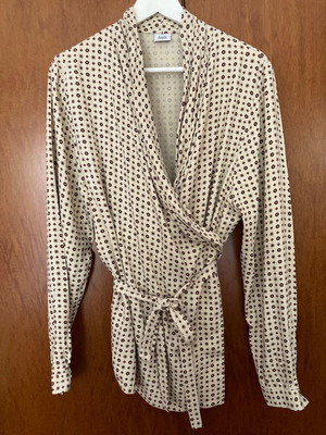 Lucia women's shirt like new, beige brown print, size XL
