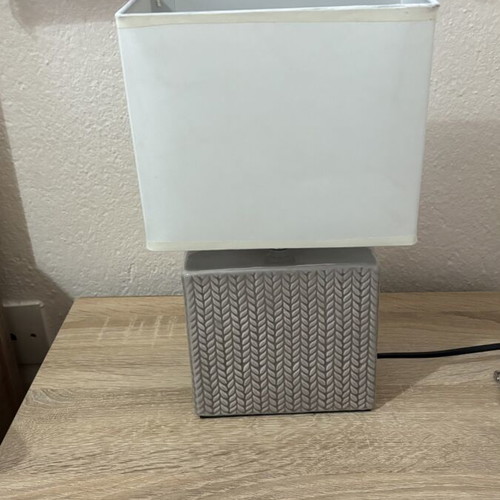 Table lamp set like new, pair