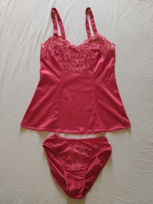 Vintage Set Lingerie Iris new, red satin babydoll size 38
