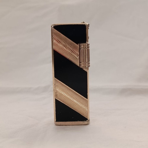 Volcan Lighter Black Lacquer Gold Guilloche used, 1970s design