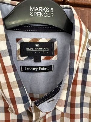 Marks & Spencer Blue Harbour shirt like new, large, luxury cotton