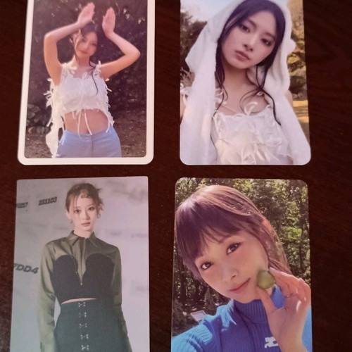 Tzuyu photocards new from Twice, pack of 4 pieces