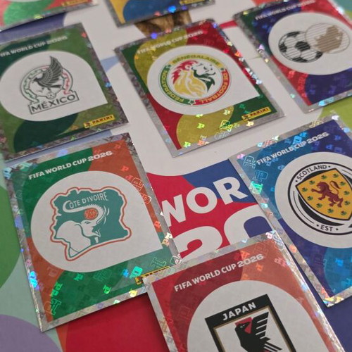 Panini Mundial 2026 stickers, 10 team badges, new