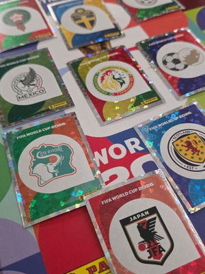 Panini Mundial 2026 stickers, 10 team badges, new