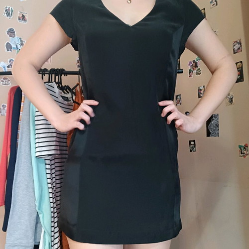 Silk dress black like new