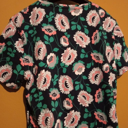 M&S Collection T-shirt new, size M, floral design, elastic