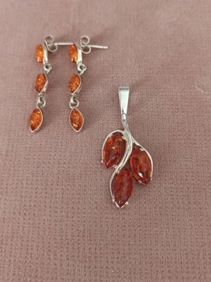 Jewelry set with amber and 925 silver, slightly used, cognac color