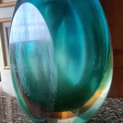 Murrano vase like new, very beautiful and unique