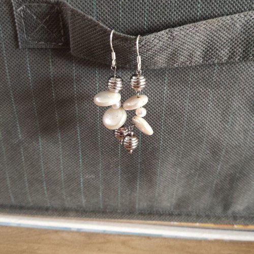 925 Earrings with Pearls like new, silver and white