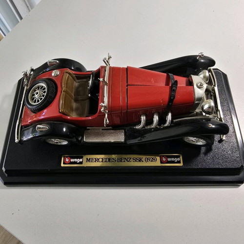 Mercedes Benz SSK 1928 Burago model car used, scale 1:24, red