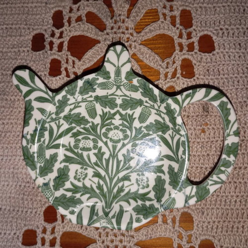 Tea Bag Tidy Acorn model by Lesser & Pavey like new