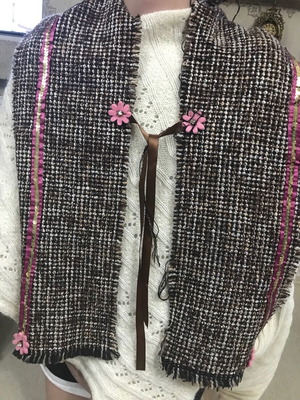 Κασκόλ χειροποίητο με λεπτομέρειες κατόπιν παραγγελίας, καφέ και ροζ