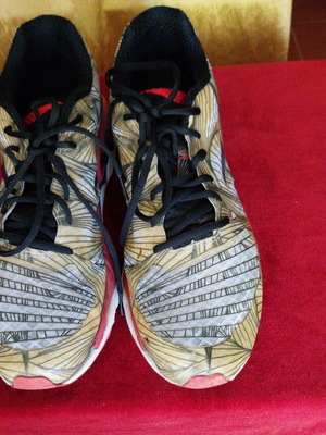 Wave Paradox men's athletic shoes size 48.5 like new, black white yellow