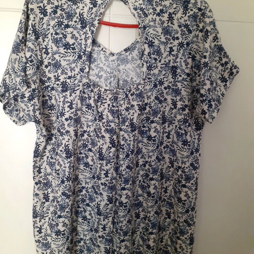 Floral dress like new, short, white and turquoise, size XL
