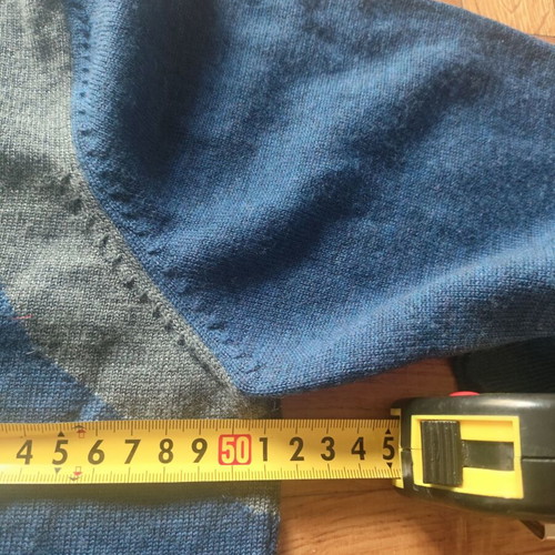 Mercedes Benz 100% merino wool sweater like new, size S/M, blue gray