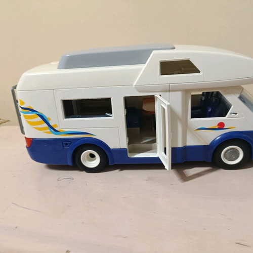 Playmobil camper used missing front lights