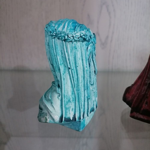 Sculptures set of 3 new, made of plaster and acrylics