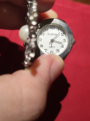 Sophie watch ring used, battery needed